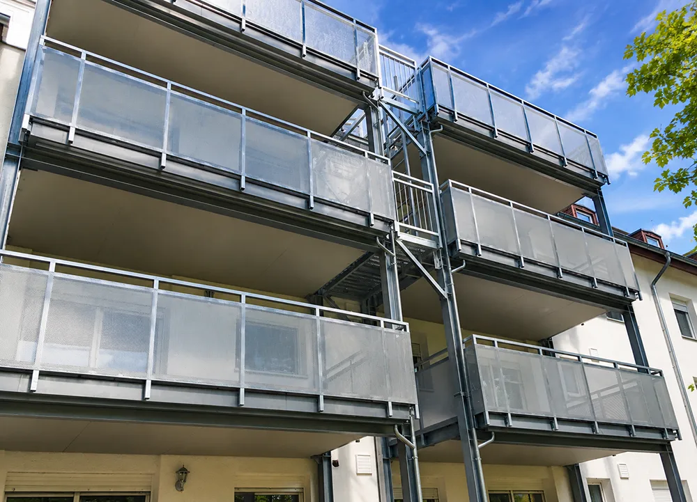 Balkonturm-Referenz von Metallbau Ledtermann GmbH